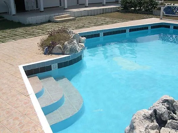 Maranatha Villa Discovery Bay Pensionat